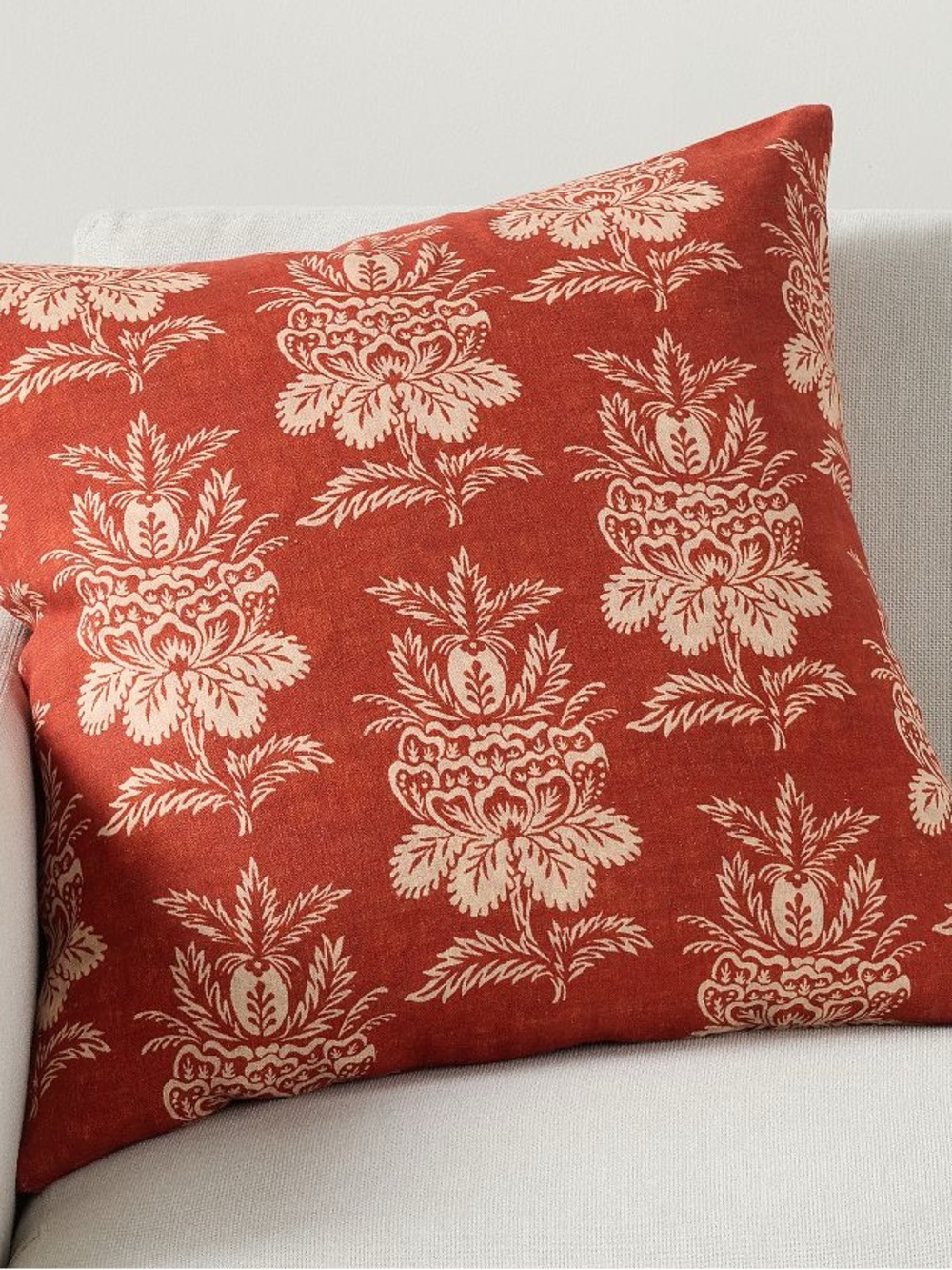 NWT Pottery Barn 100% Linen Amston Vintage Floral Printed Pillow with Insert